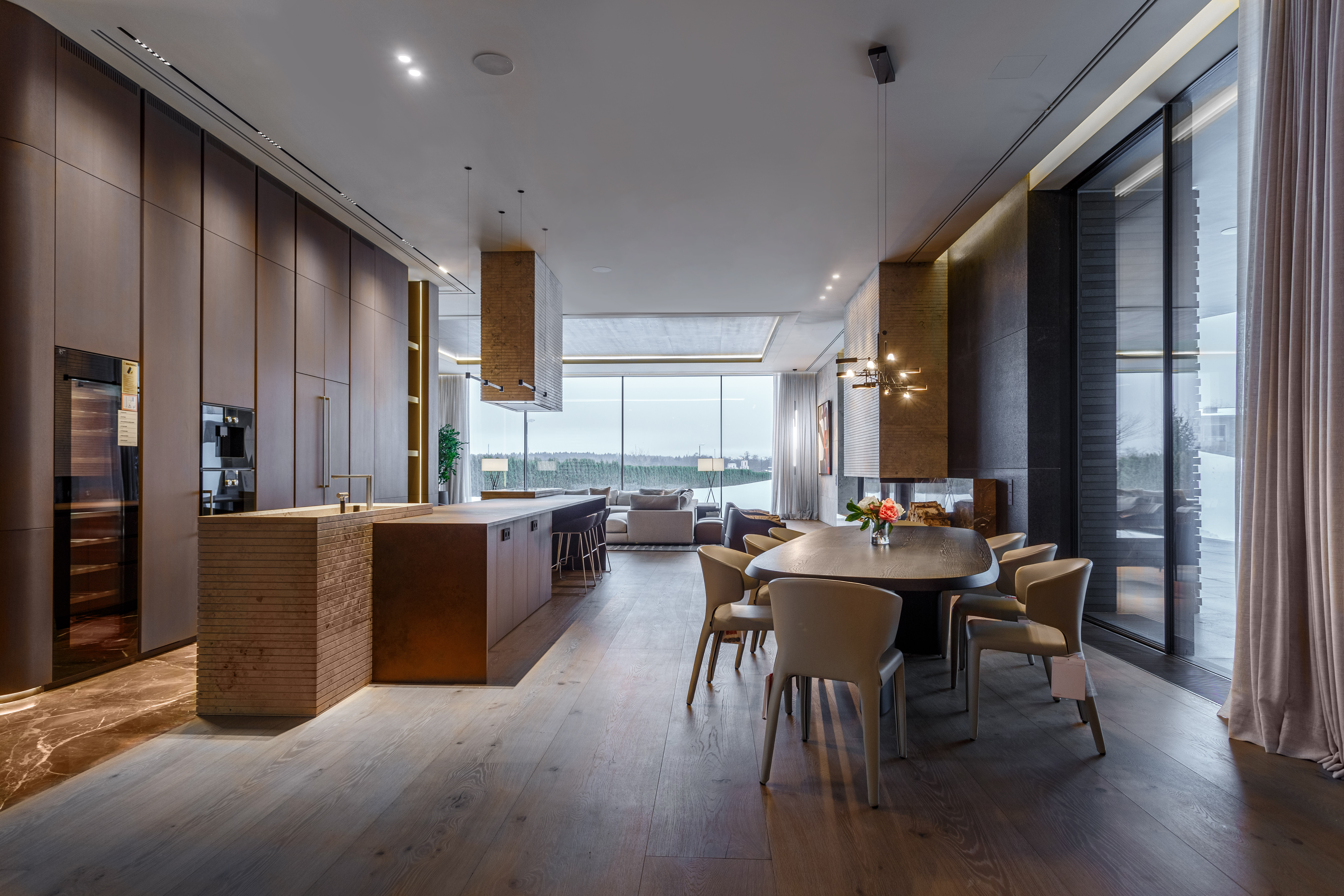 Резиденция класса deluxe 2060 м² на 63 сотках на Рублевке. Сколько стоит построить дом А-класса?
